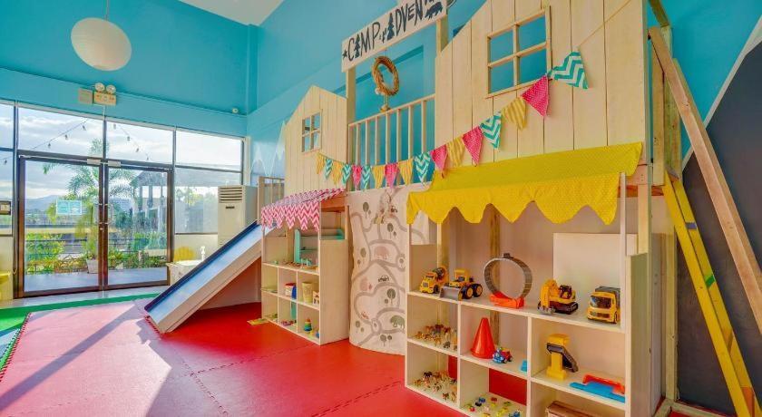 מלון Mabalacat The Mansion מראה חיצוני תמונה