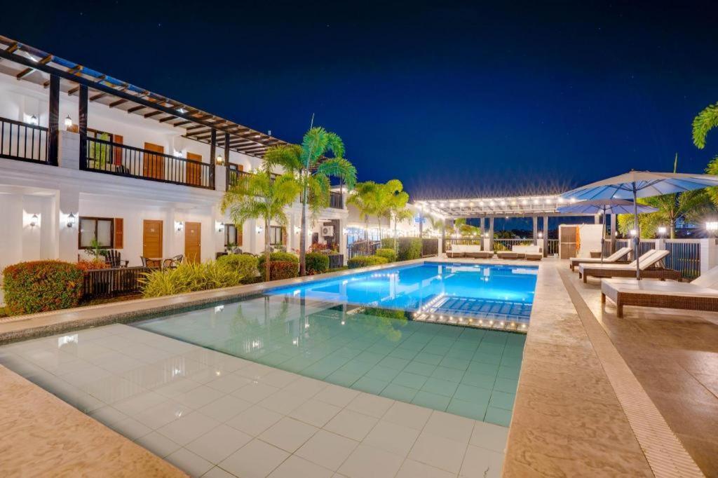 מלון Mabalacat The Mansion מראה חיצוני תמונה